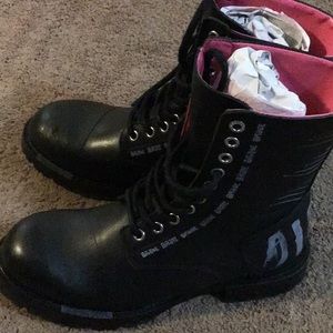 Boots size 7 Diesel